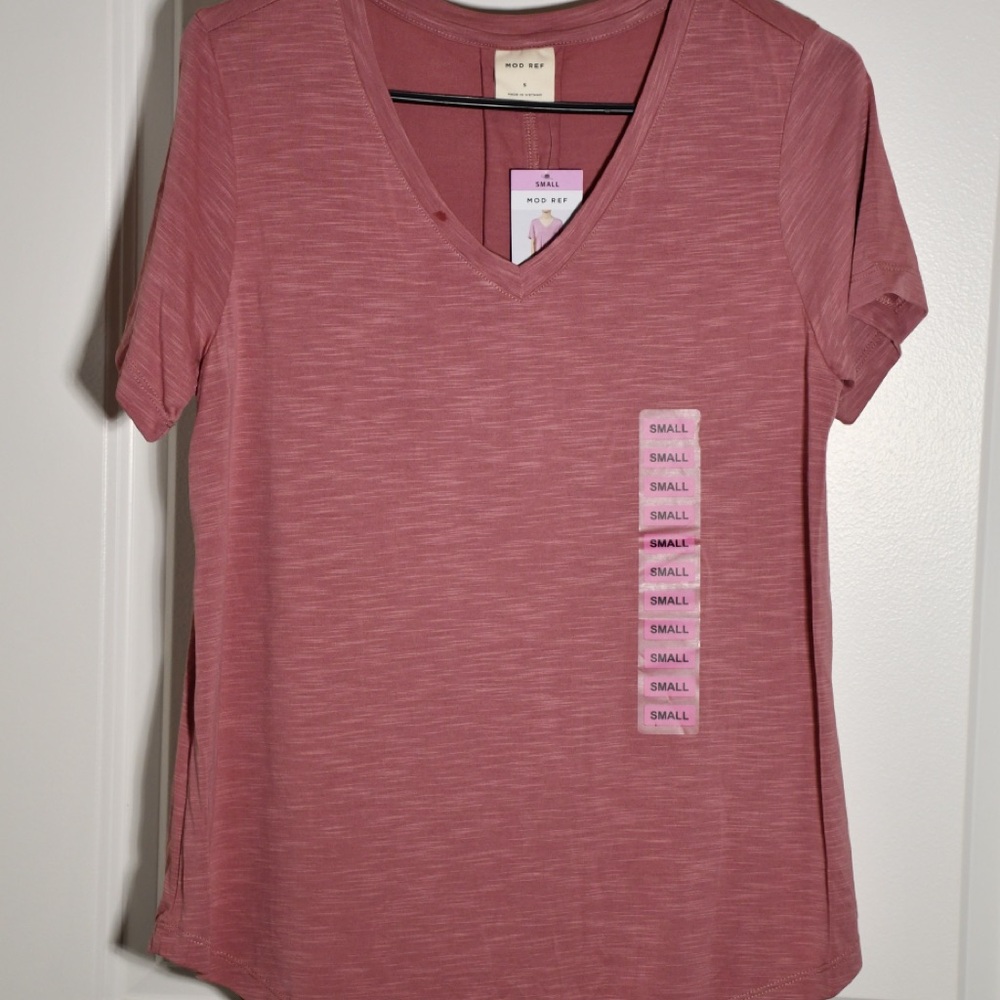Mod Ref Mauve V-Neck Short Sleeve Tee